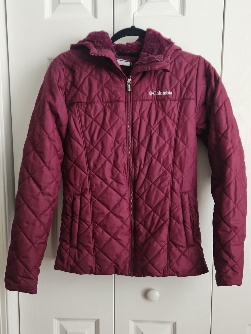 Columbia Quilted Hooded Jacket - Wine